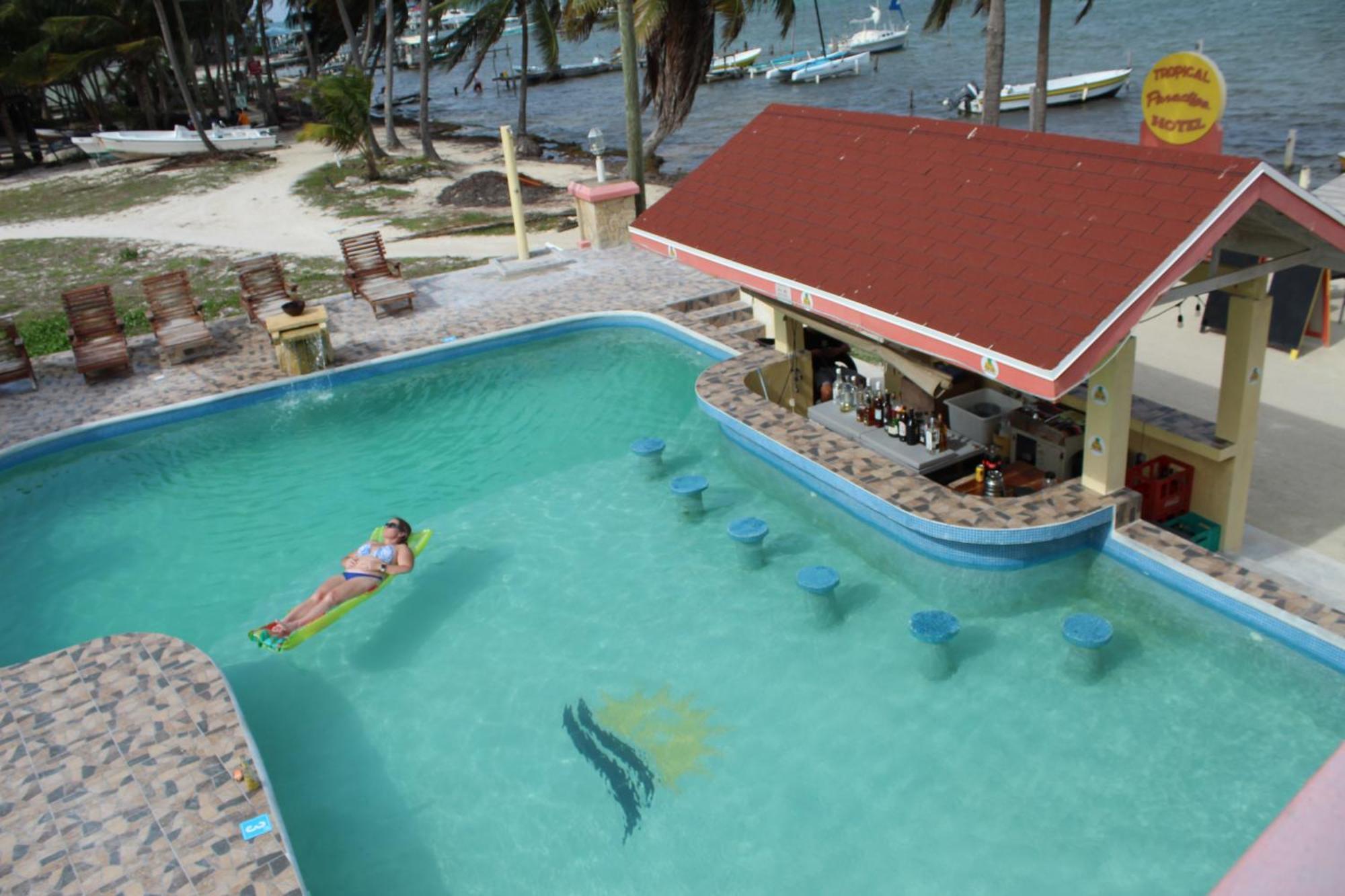 Hotel Tropical Paradise Cayo Caulker Exterior foto